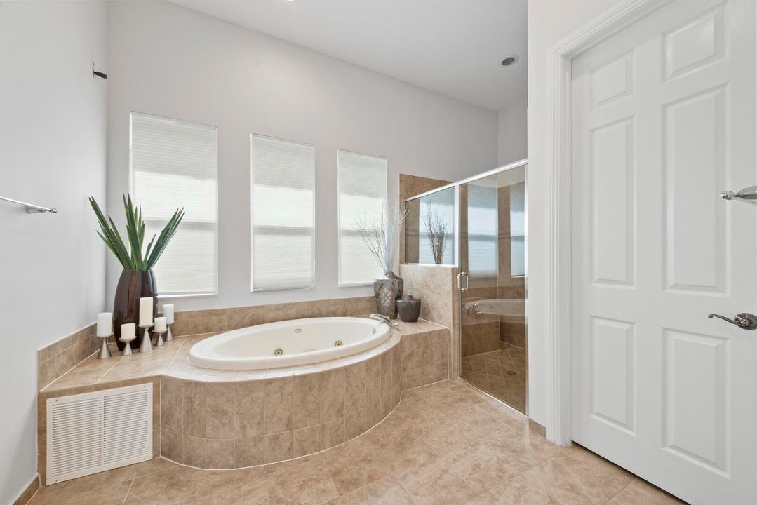 Active With Contract: $850,000 (4 beds, 3 baths, 2426 Square Feet)