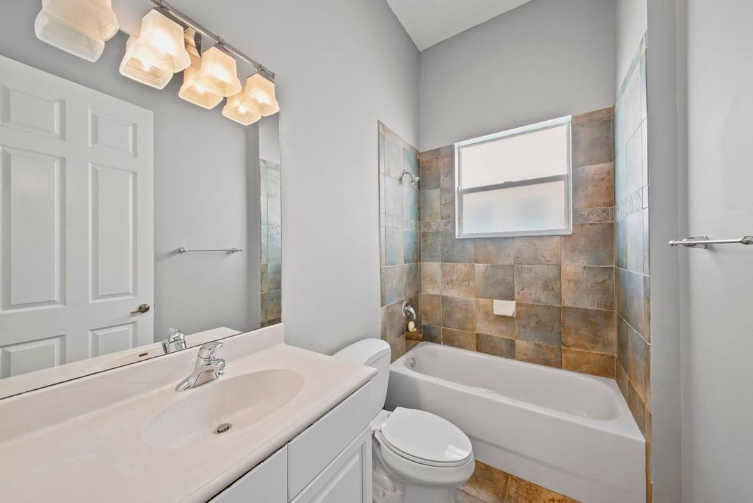 Active With Contract: $850,000 (4 beds, 3 baths, 2426 Square Feet)