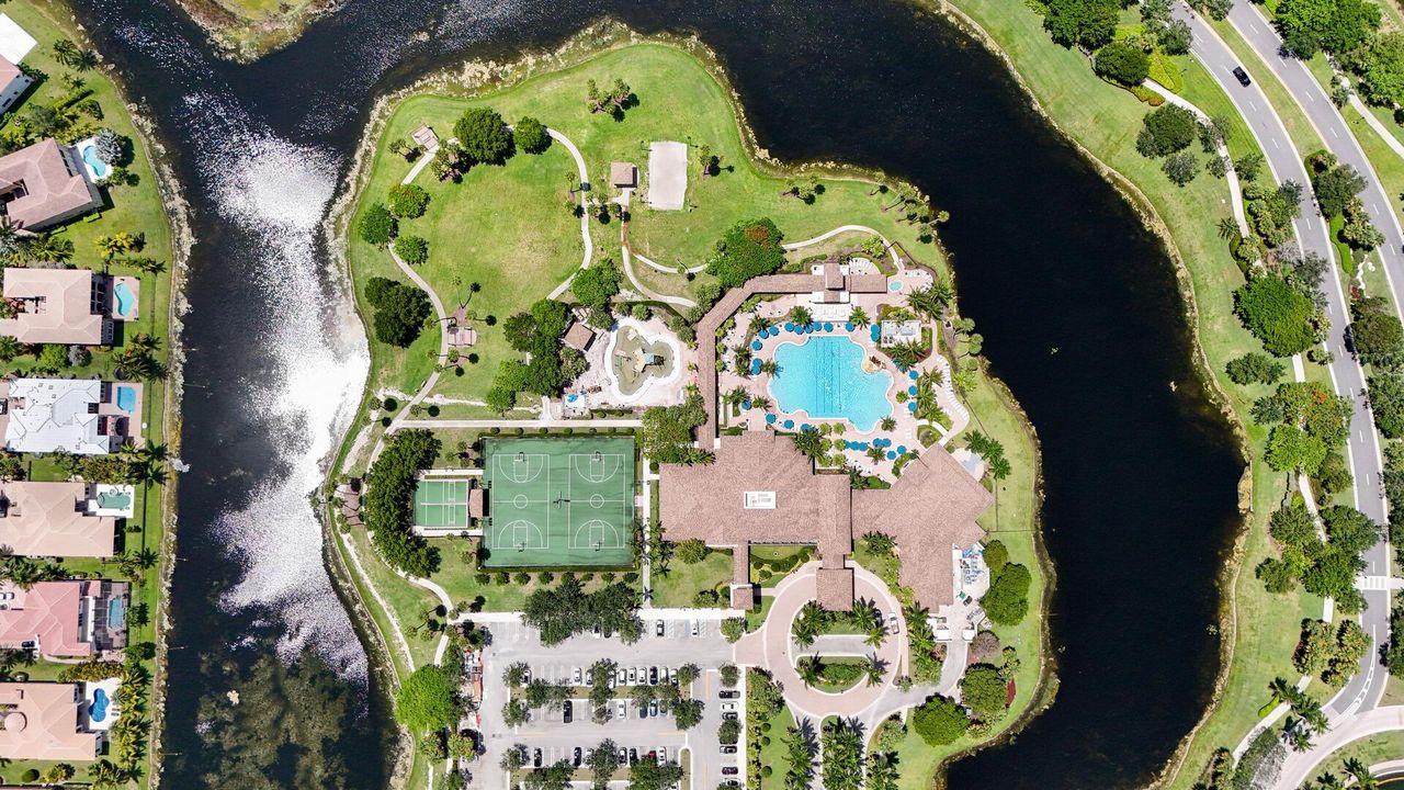 Active With Contract: $850,000 (4 beds, 3 baths, 2426 Square Feet)