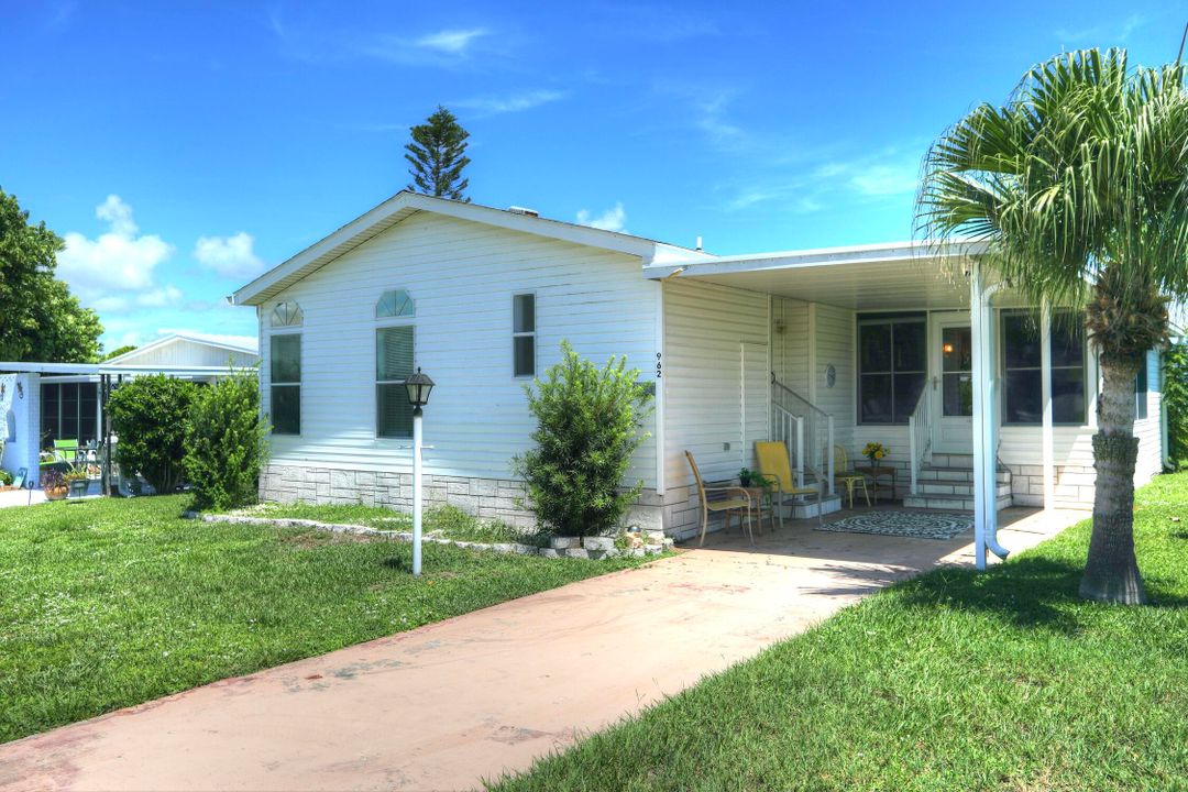 For Sale: $209,900 (3 beds, 2 baths, 1192 Square Feet)