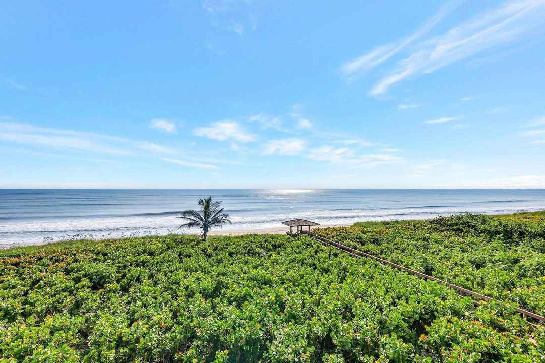 For Sale: $1,249,000 (3 beds, 2 baths, 2701 Square Feet)