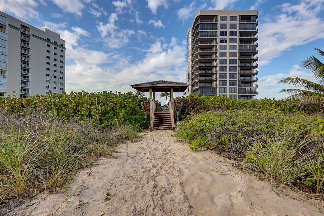 For Sale: $1,249,000 (3 beds, 2 baths, 2701 Square Feet)