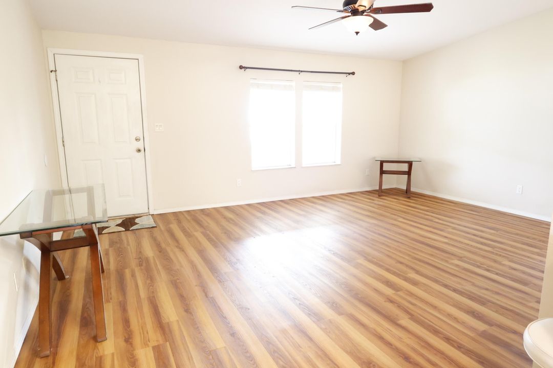 For Sale: $145,000 (2 beds, 2 baths, 1215 Square Feet)