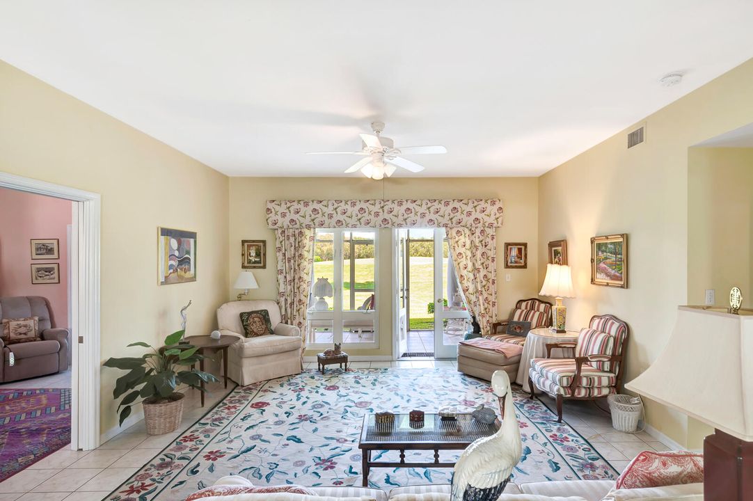 For Sale: $410,000 (2 beds, 2 baths, 1486 Square Feet)