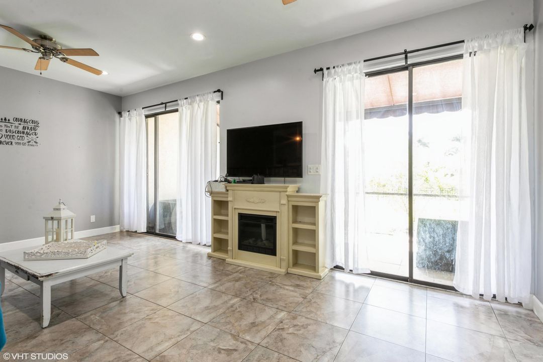 Active With Contract: $440,000 (3 beds, 2 baths, 1937 Square Feet)