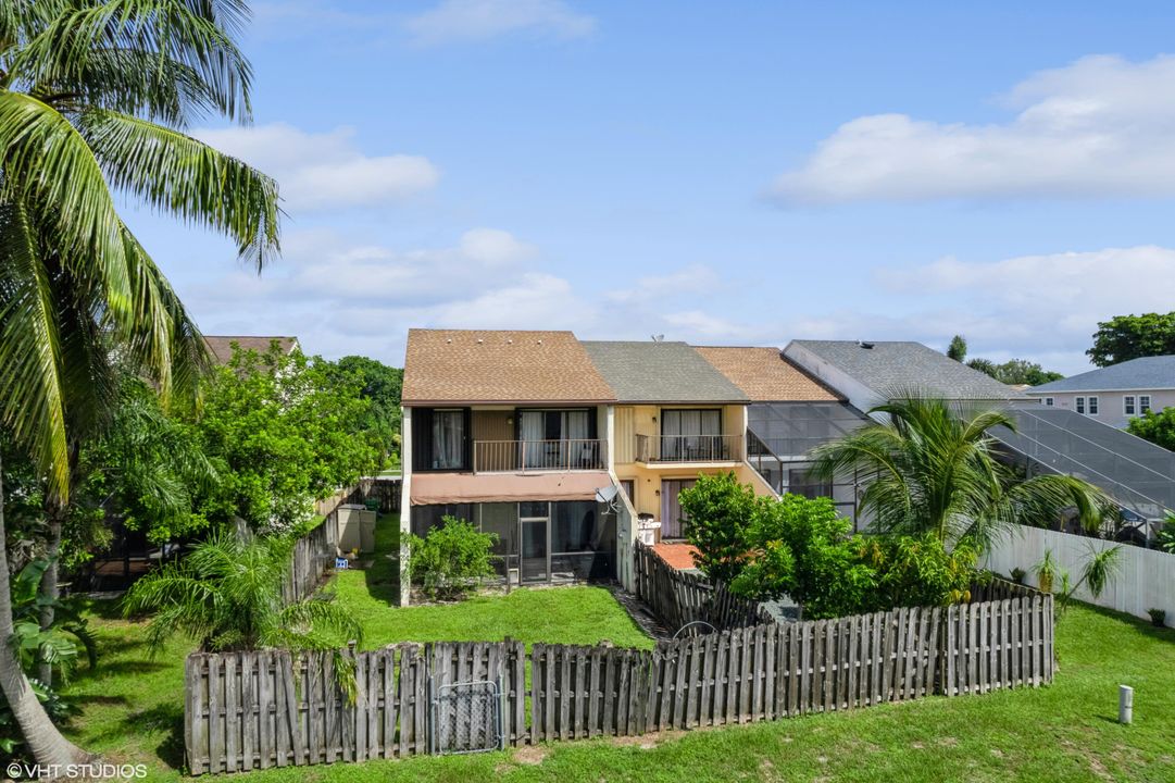 Active With Contract: $440,000 (3 beds, 2 baths, 1937 Square Feet)