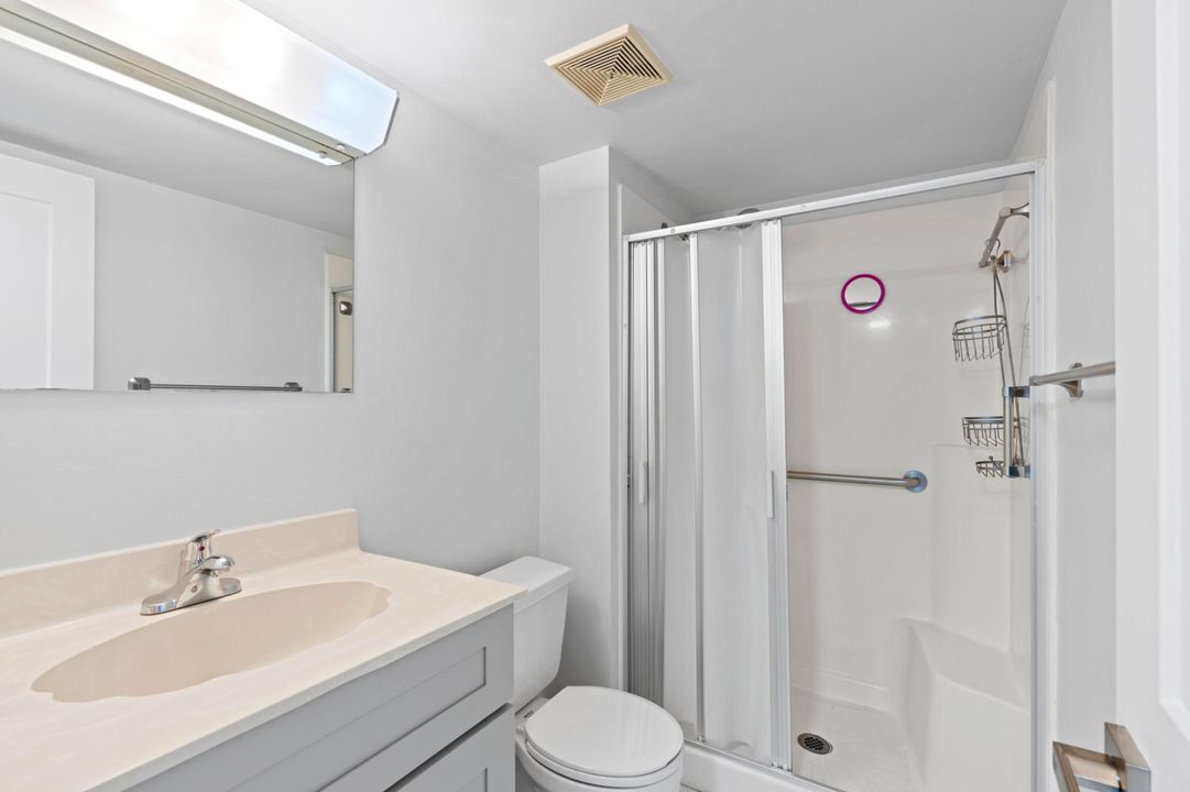 Active With Contract: $159,500 (2 beds, 2 baths, 1096 Square Feet)