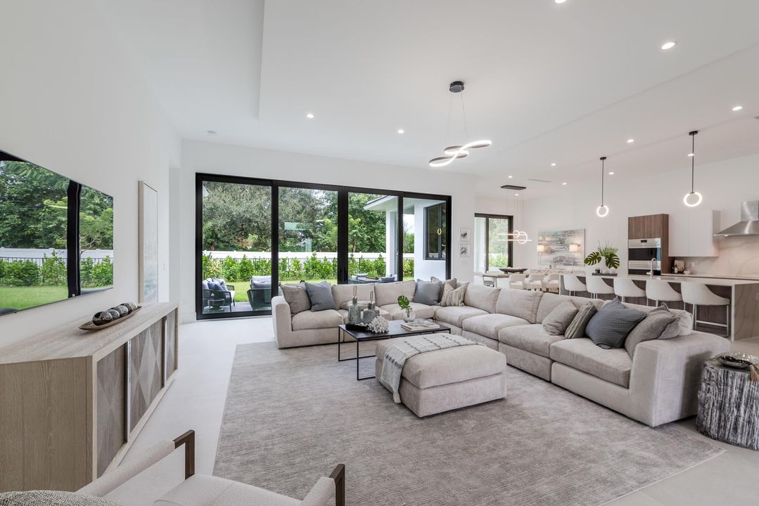 Active With Contract: $2,195,000 (4 beds, 3 baths, 3000 Square Feet)