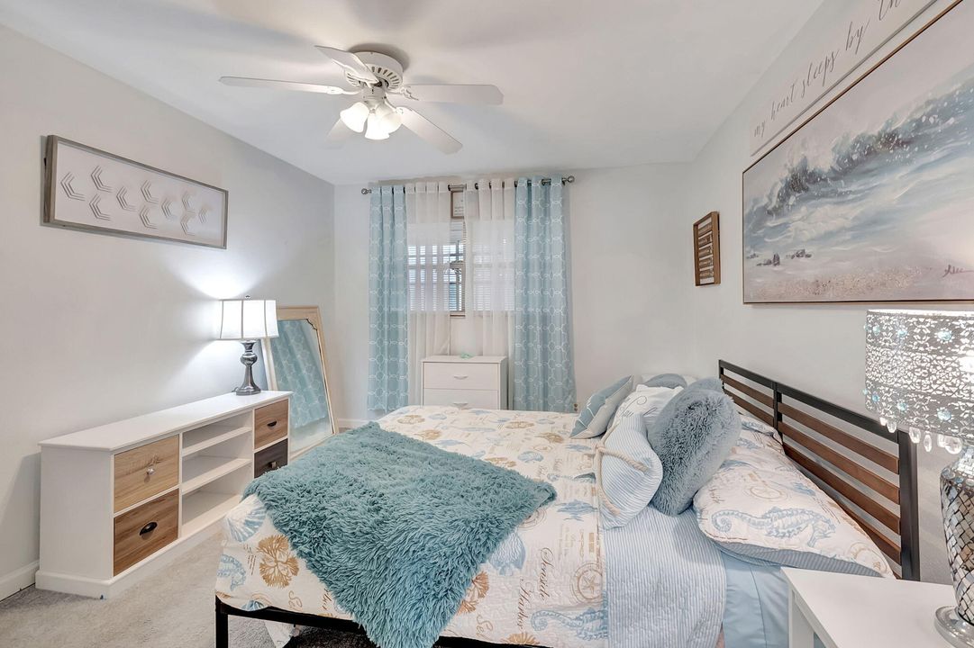 Active With Contract: $2,200 (2 beds, 2 baths, 880 Square Feet)