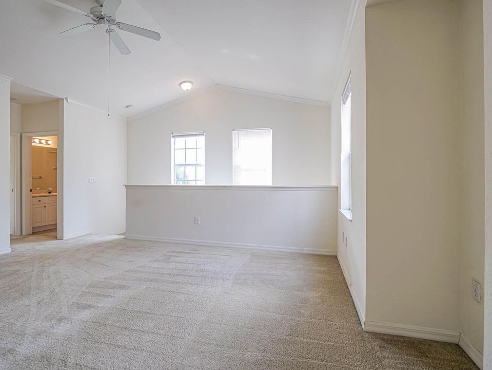 For Sale: $249,000 (2 beds, 2 baths, 1140 Square Feet)