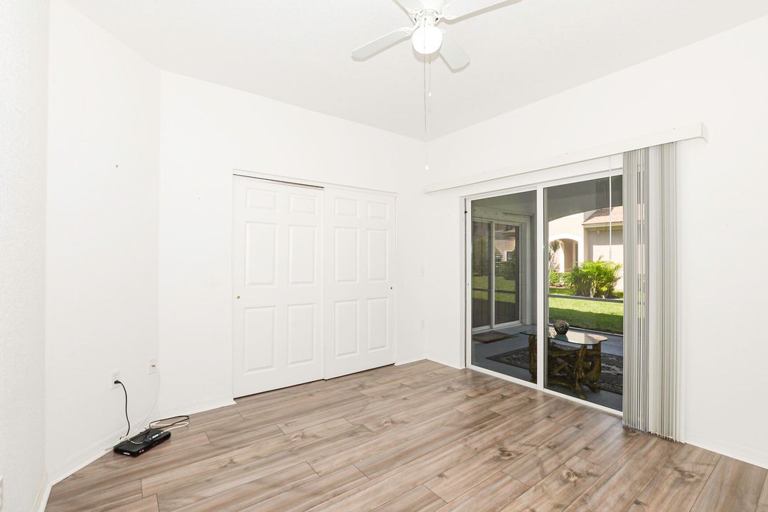 For Sale: $274,000 (2 beds, 2 baths, 1335 Square Feet)