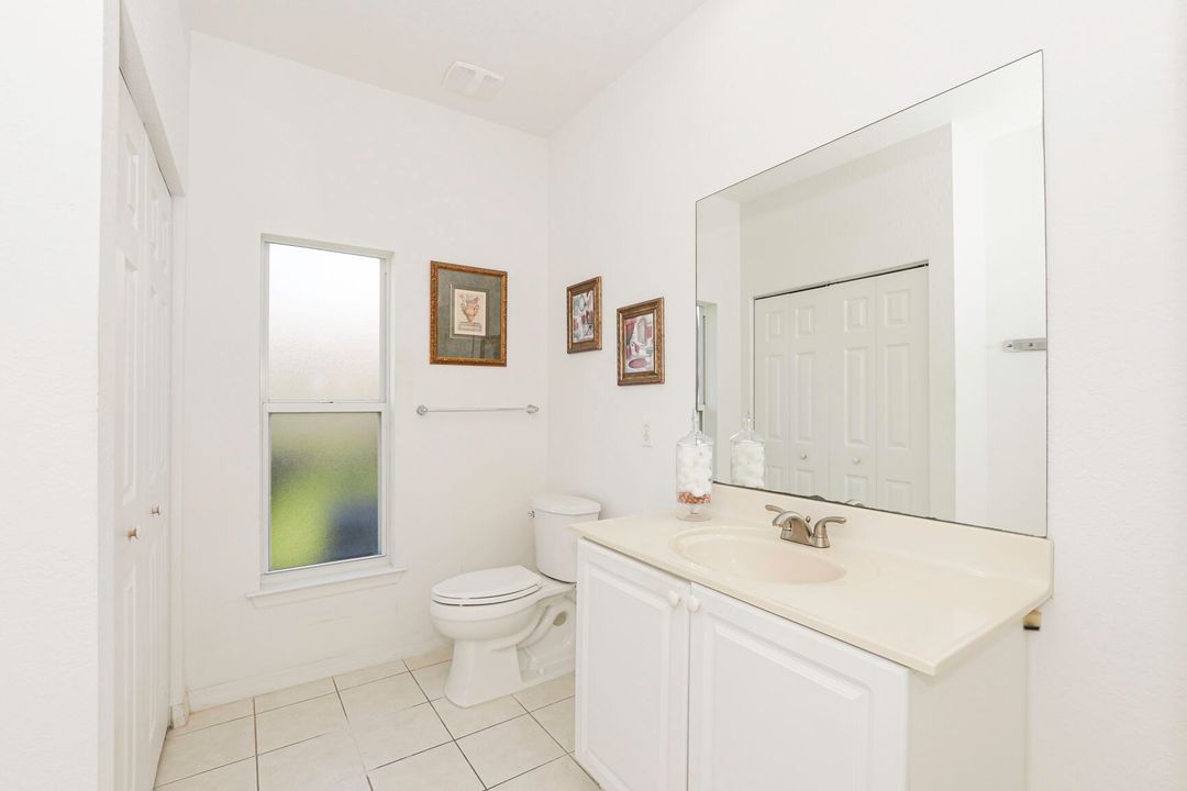 For Sale: $274,000 (2 beds, 2 baths, 1335 Square Feet)