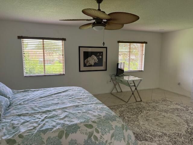 Active With Contract: $4,500 (3 beds, 2 baths, 1813 Square Feet)