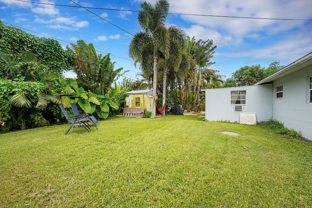 For Sale: $395,000 (3 beds, 2 baths, 1250 Square Feet)