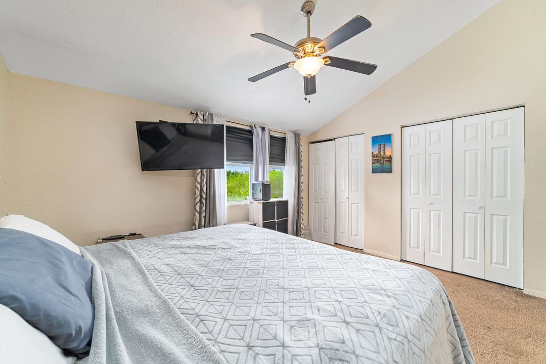 For Sale: $320,000 (2 beds, 1 baths, 1088 Square Feet)