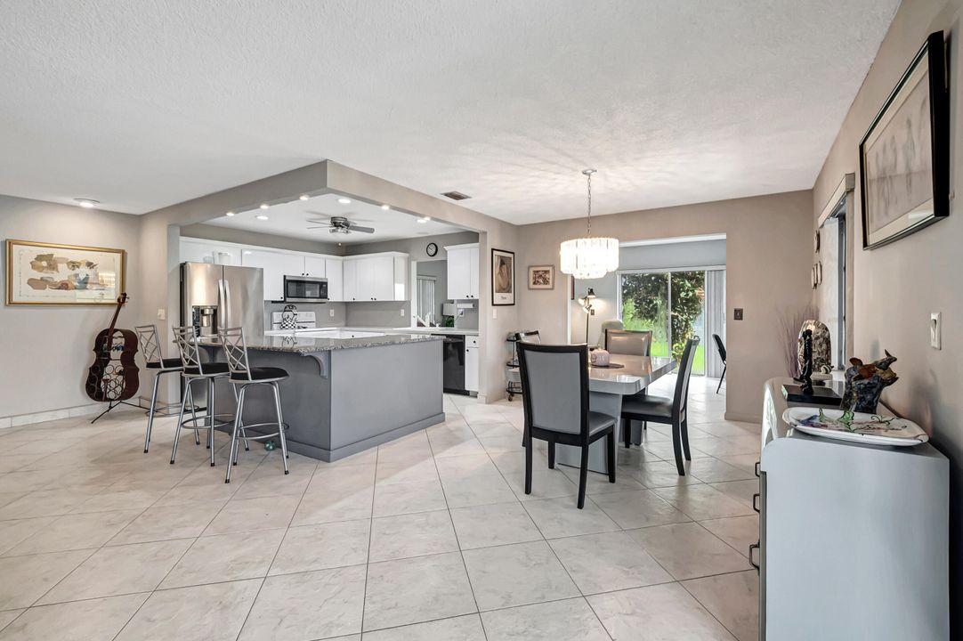 Active With Contract: $365,000 (2 beds, 2 baths, 1512 Square Feet)