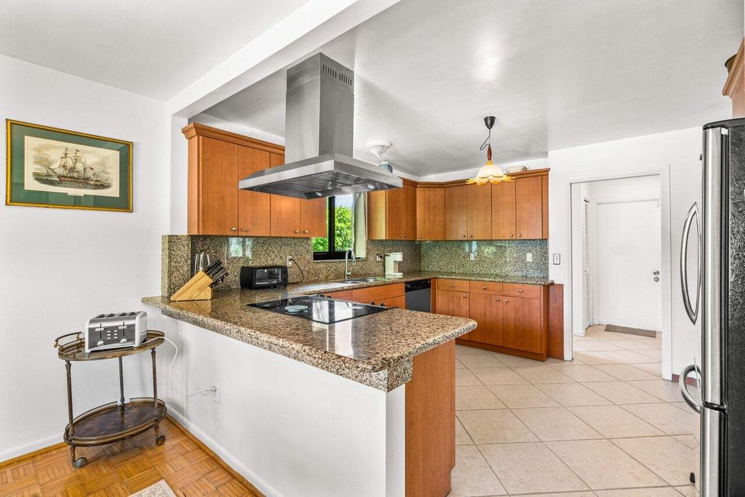 En Venta: $1,450,000 (3 camas, 2 baños, 2142 Pies cuadrados)