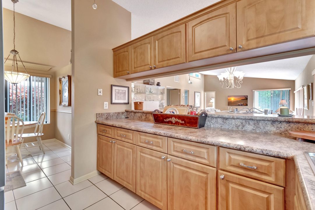 Active With Contract: $4,200 (2 beds, 2 baths, 1478 Square Feet)