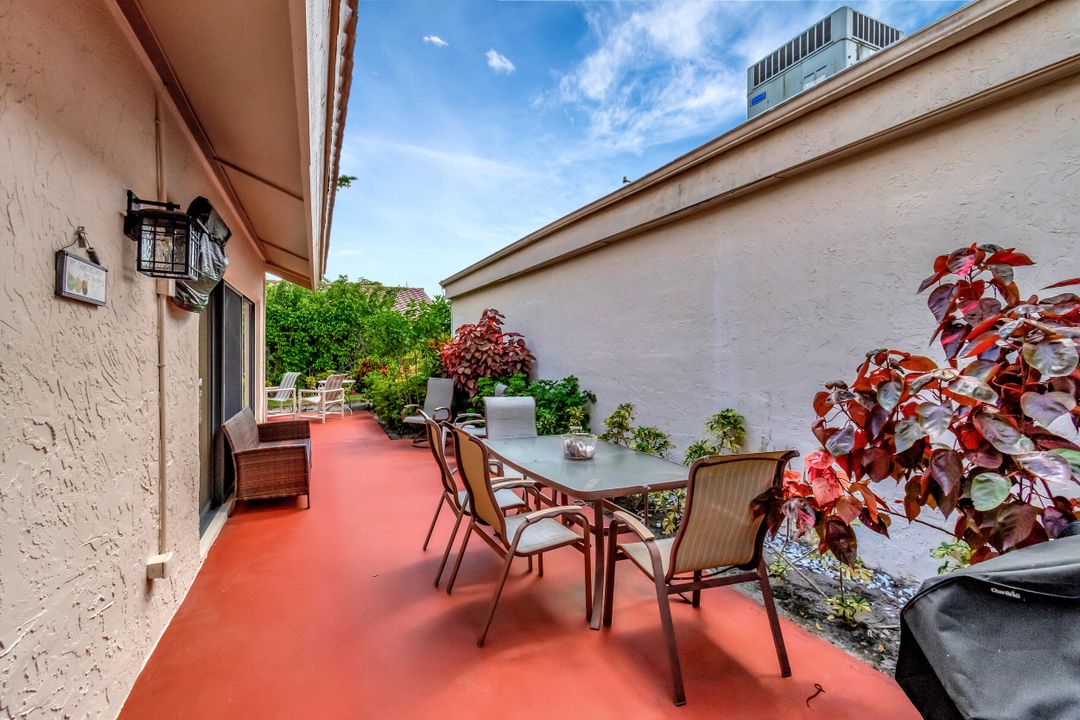 Active With Contract: $4,200 (2 beds, 2 baths, 1478 Square Feet)