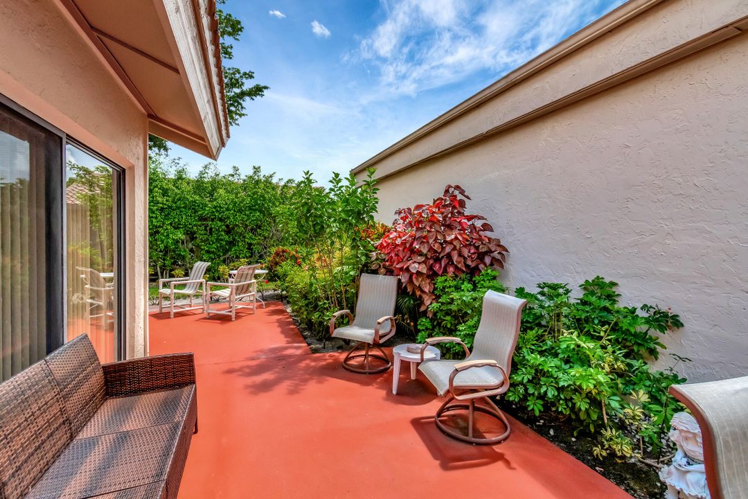 Active With Contract: $4,200 (2 beds, 2 baths, 1478 Square Feet)