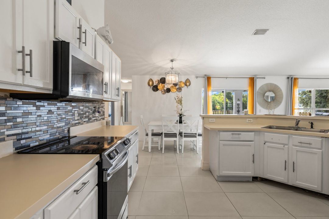 Active With Contract: $429,900 (4 beds, 2 baths, 2236 Square Feet)