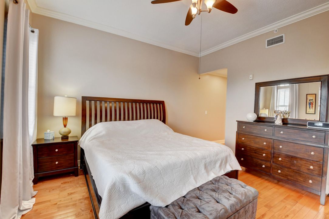 Active With Contract: $6,500 (2 beds, 2 baths, 1262 Square Feet)