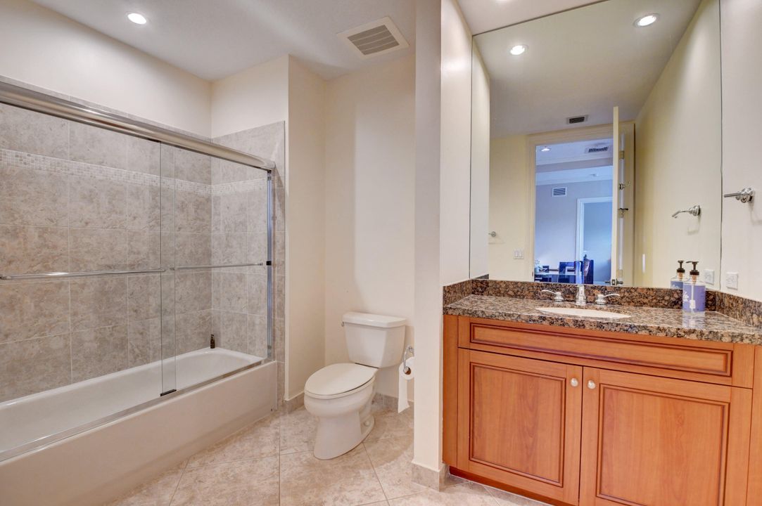 Active With Contract: $6,500 (2 beds, 2 baths, 1262 Square Feet)