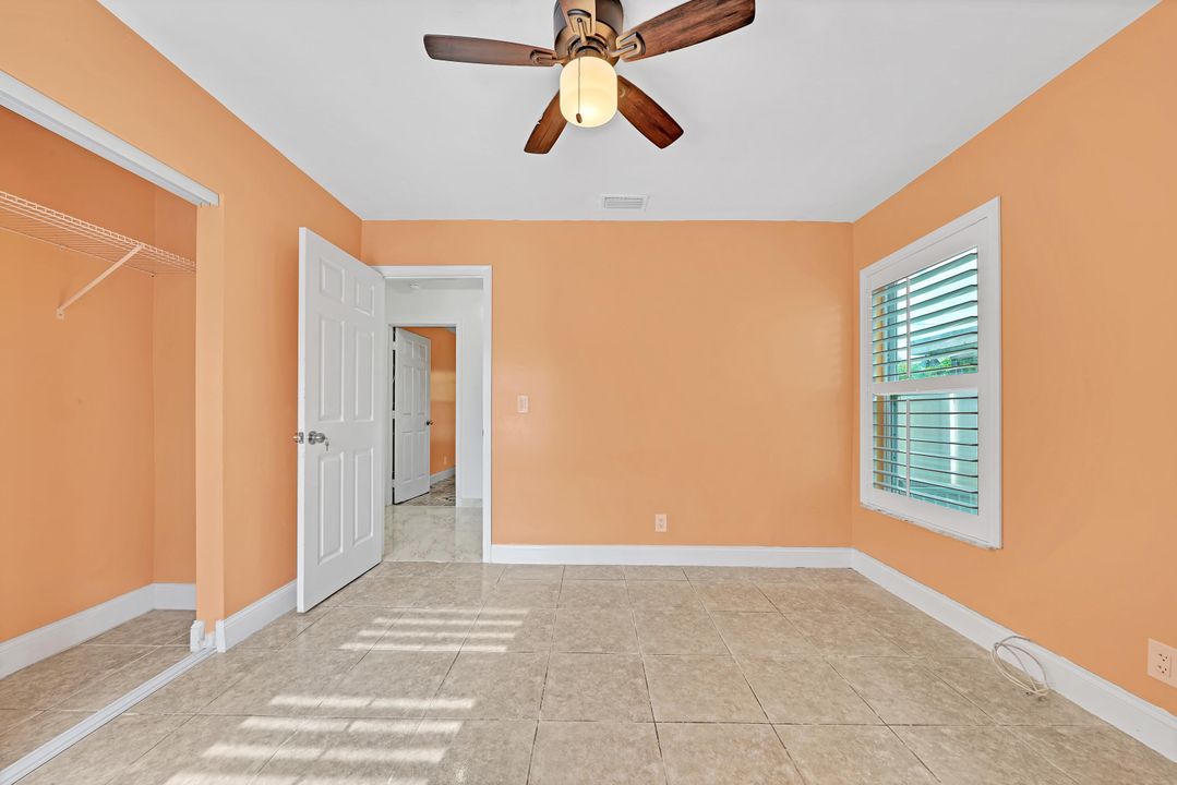 Active With Contract: $3,500 (3 beds, 2 baths, 1327 Square Feet)