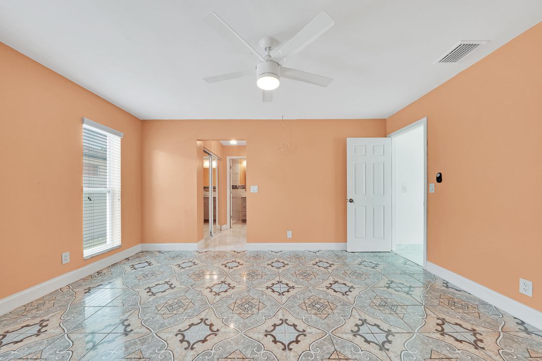 Active With Contract: $3,500 (3 beds, 2 baths, 1327 Square Feet)