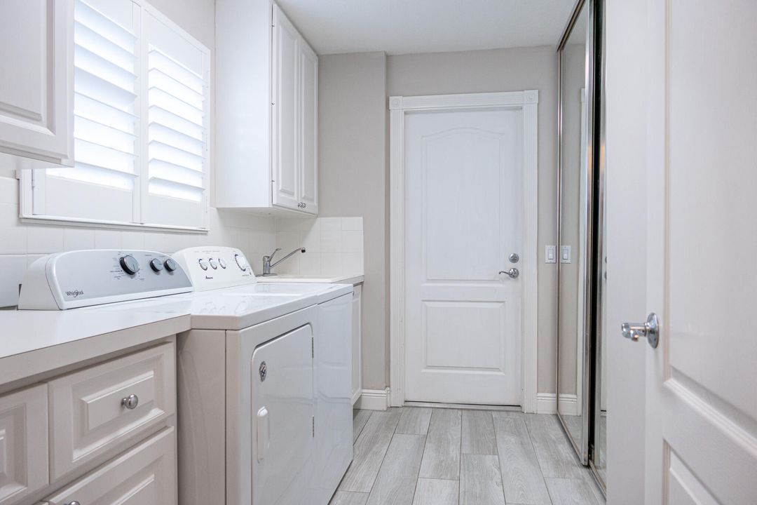 For Sale: $439,000 (2 beds, 2 baths, 1528 Square Feet)