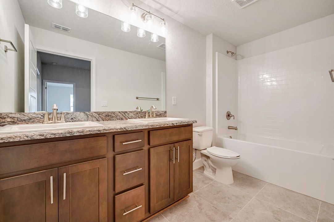 For Sale: $354,200 (3 beds, 2 baths, 1776 Square Feet)