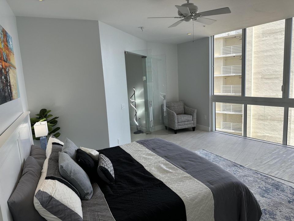 Active With Contract: $6,000 (2 beds, 2 baths, 1565 Square Feet)