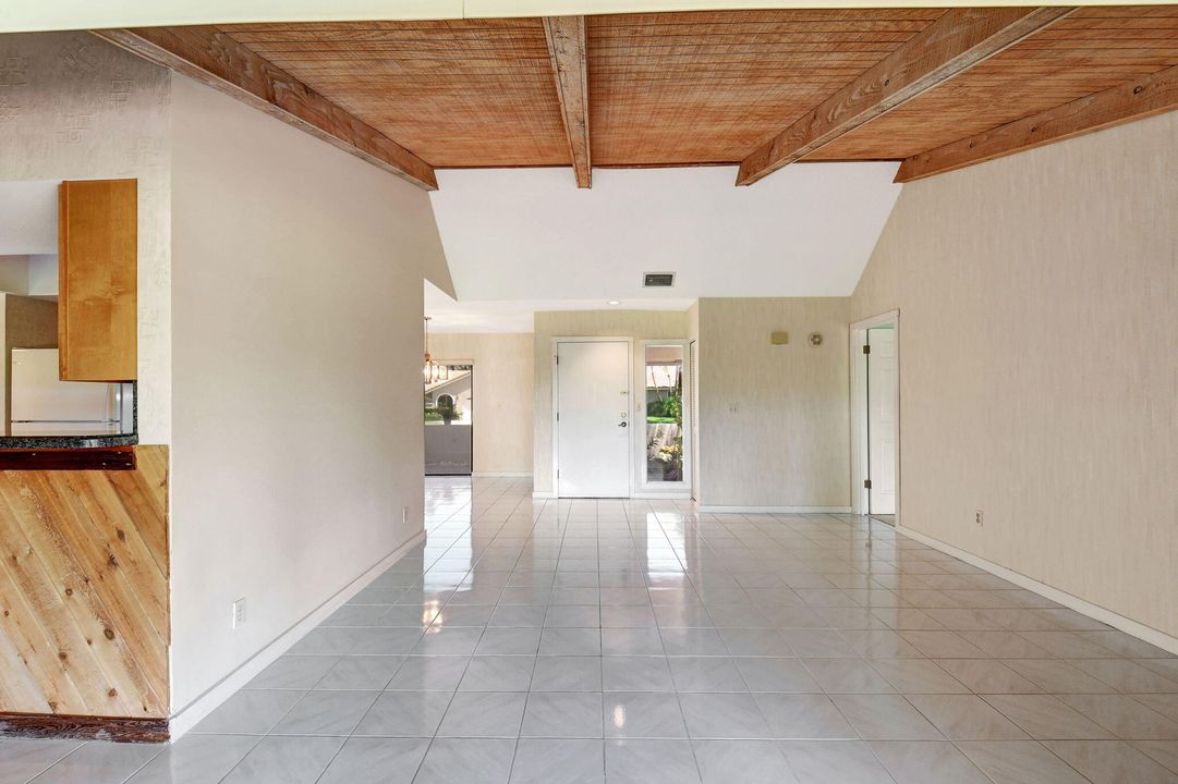 Active With Contract: $575,000 (3 beds, 2 baths, 1833 Square Feet)