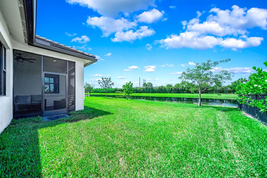 For Sale: $1,250,000 (3 beds, 2 baths, 2100 Square Feet)