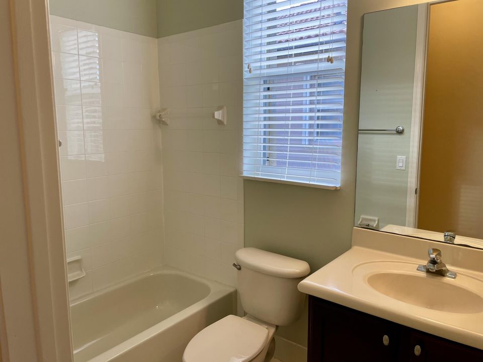 Active With Contract: $3,500 (3 beds, 2 baths, 2417 Square Feet)