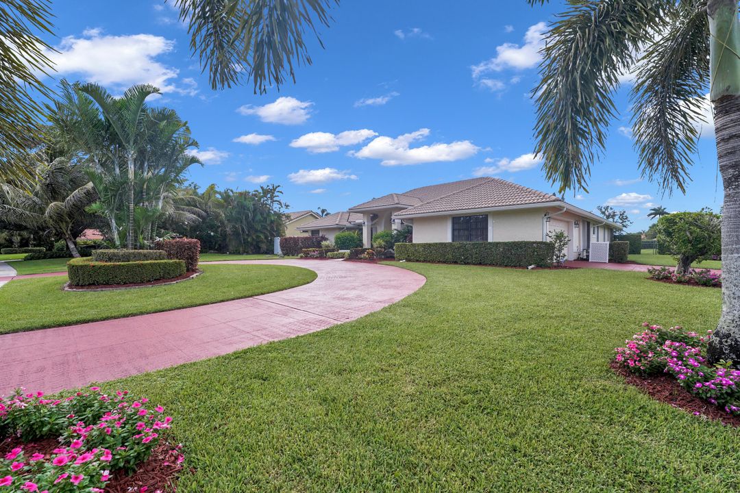 Active With Contract: $1,200,000 (4 beds, 3 baths, 2857 Square Feet)