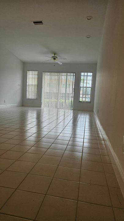 For Rent: $2,299 (2 beds, 0 baths, 1162 Square Feet)