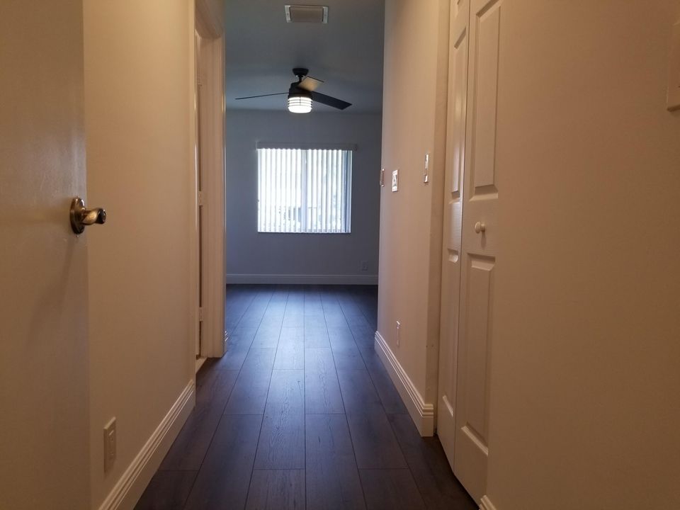 For Rent: $2,299 (2 beds, 0 baths, 1162 Square Feet)