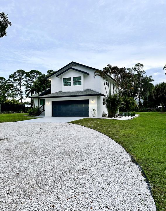 Active With Contract: $965,000 (5 beds, 3 baths, 2434 Square Feet)