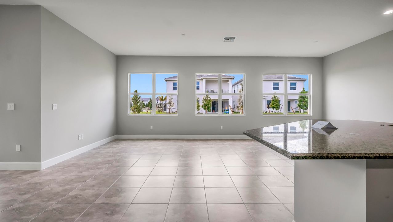 Active With Contract: $810,000 (5 beds, 5 baths, 3758 Square Feet)