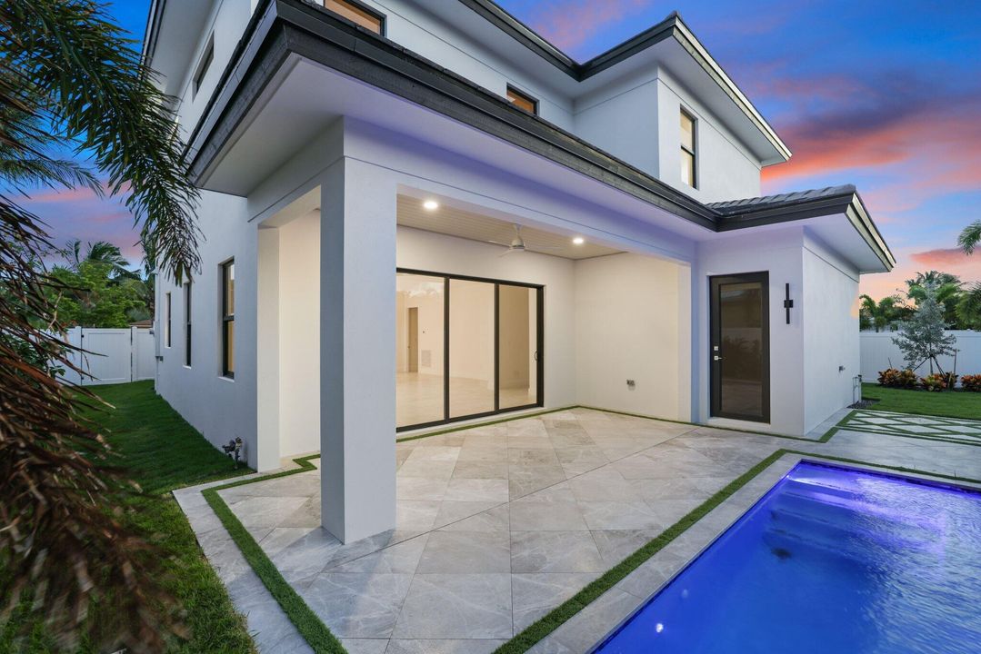 En Venta: $2,995,000 (4 camas, 3 baños, 3496 Pies cuadrados)