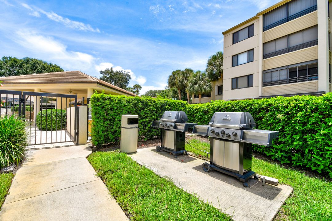 For Sale: $440,000 (2 beds, 2 baths, 1533 Square Feet)