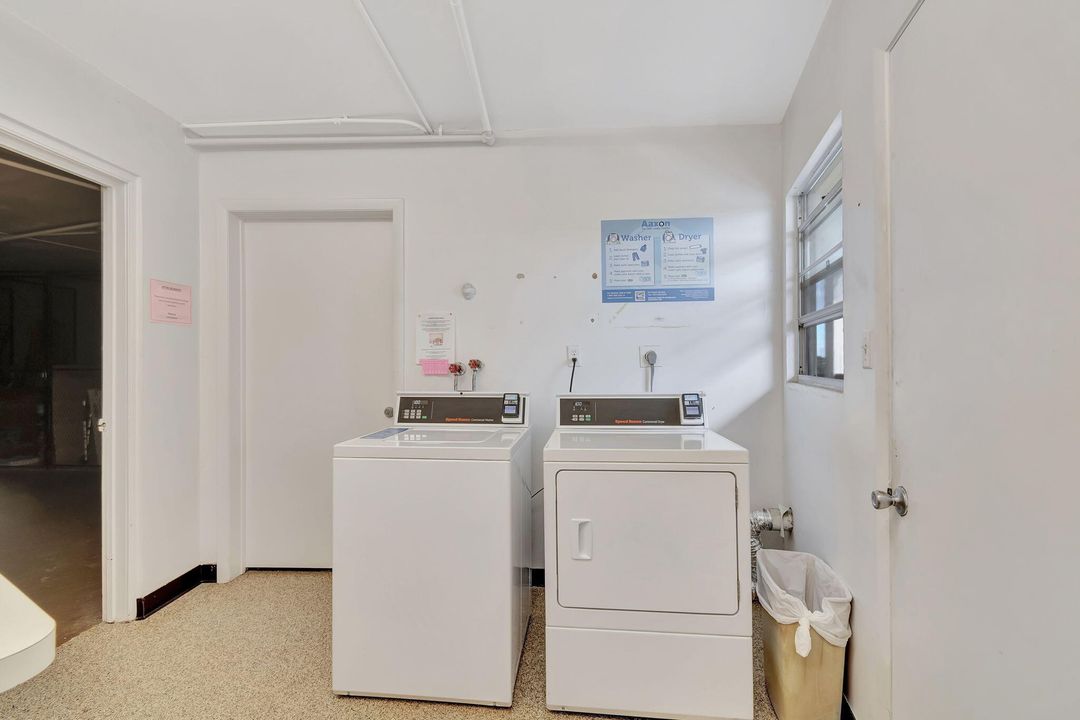 Active With Contract: $149,500 (2 beds, 2 baths, 896 Square Feet)