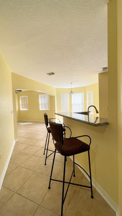 Active With Contract: $2,150 (3 beds, 2 baths, 1597 Square Feet)