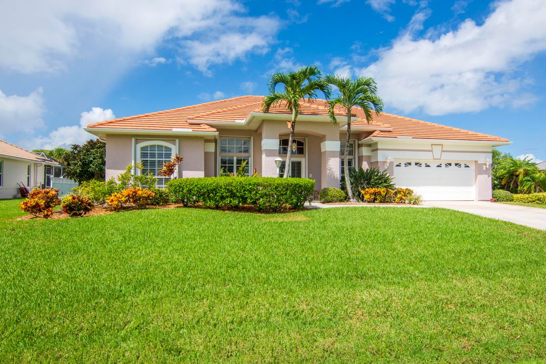 Active With Contract: $700,000 (4 beds, 3 baths, 2063 Square Feet)