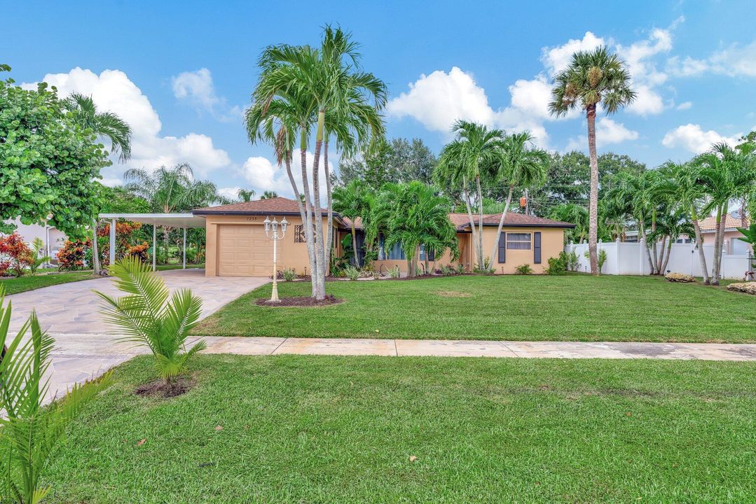 For Sale: $650,000 (3 beds, 2 baths, 2102 Square Feet)