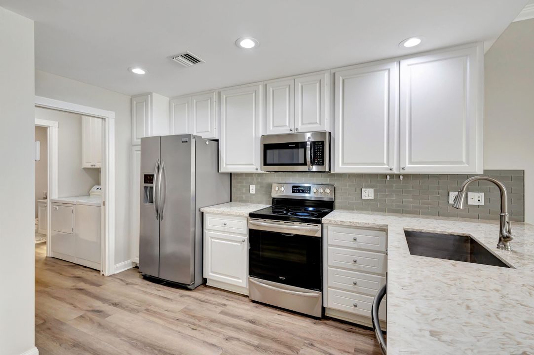 Active With Contract: $4,000 (3 beds, 2 baths, 1836 Square Feet)