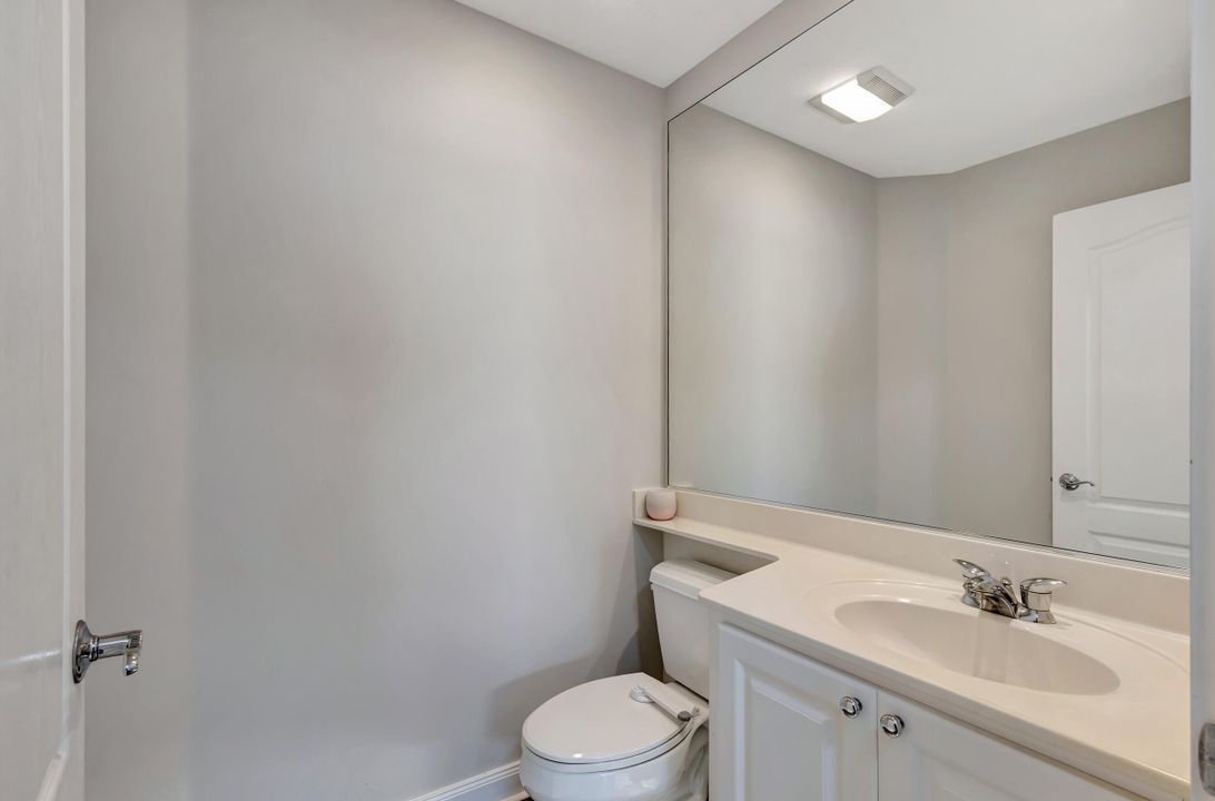 Active With Contract: $4,000 (3 beds, 2 baths, 1836 Square Feet)