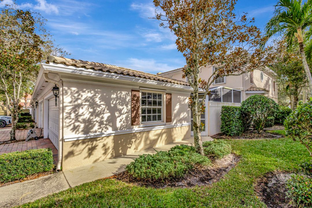 Active With Contract: $4,000 (3 beds, 2 baths, 1836 Square Feet)