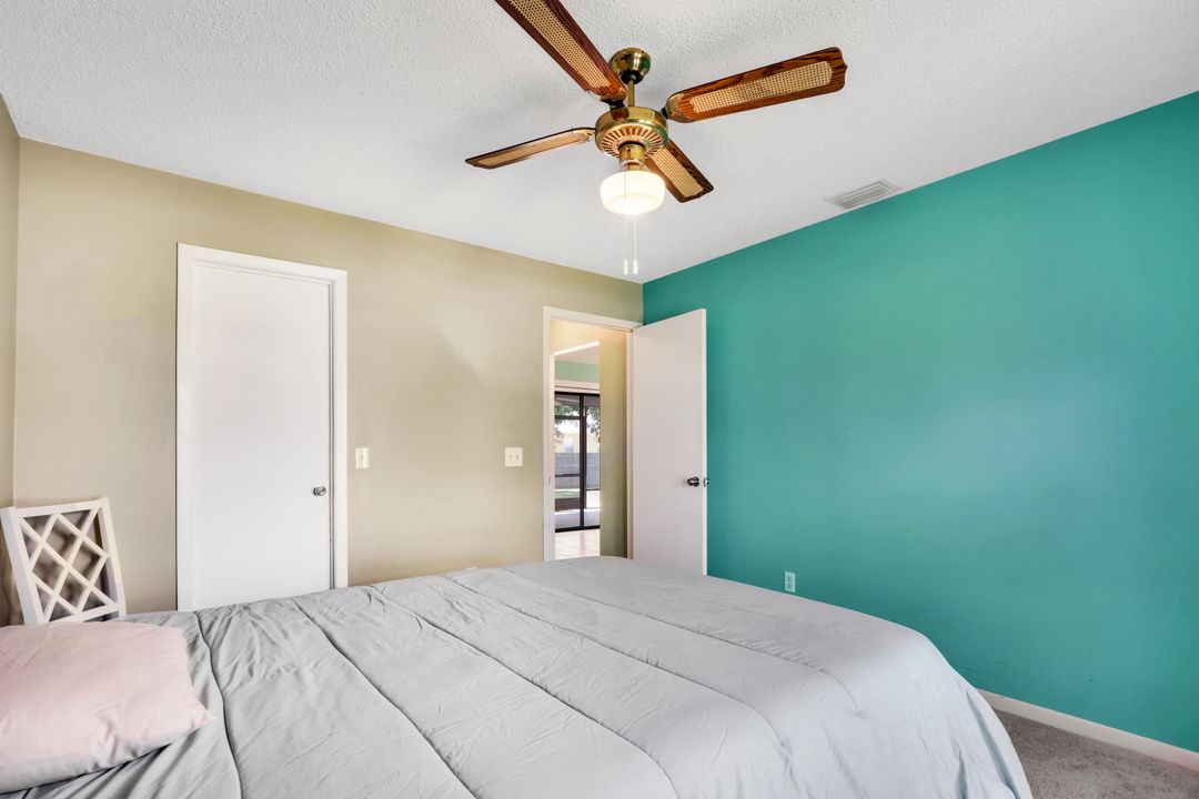 Active With Contract: $299,900 (2 beds, 2 baths, 1178 Square Feet)